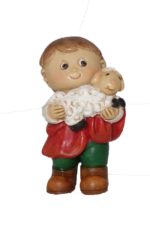 Pastor cargando oveja