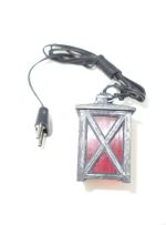 Farol metal rojo